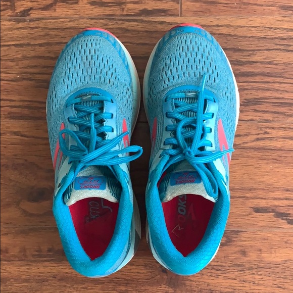brooks adrenaline gts 18 size 8.5